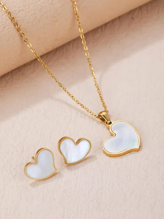 A-ELEGANT FRENCH STYLE HEART