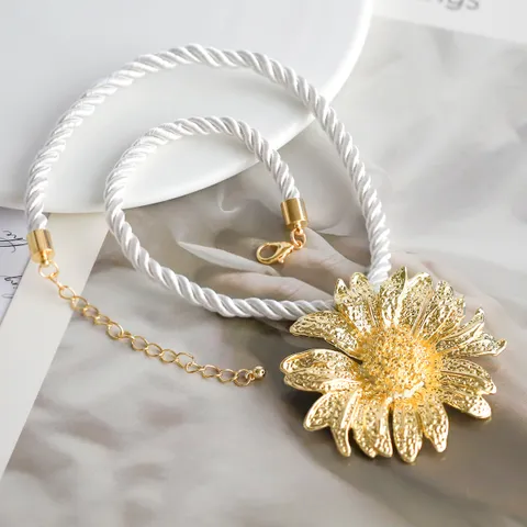 Nylon Flower