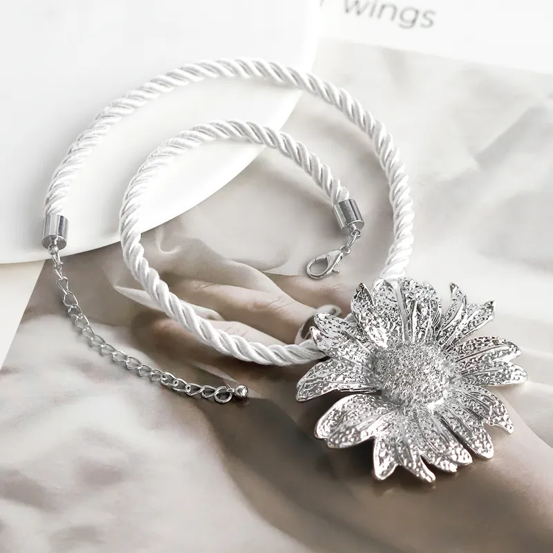 Nylon Flower