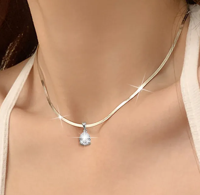COLLAR SOLITARIO