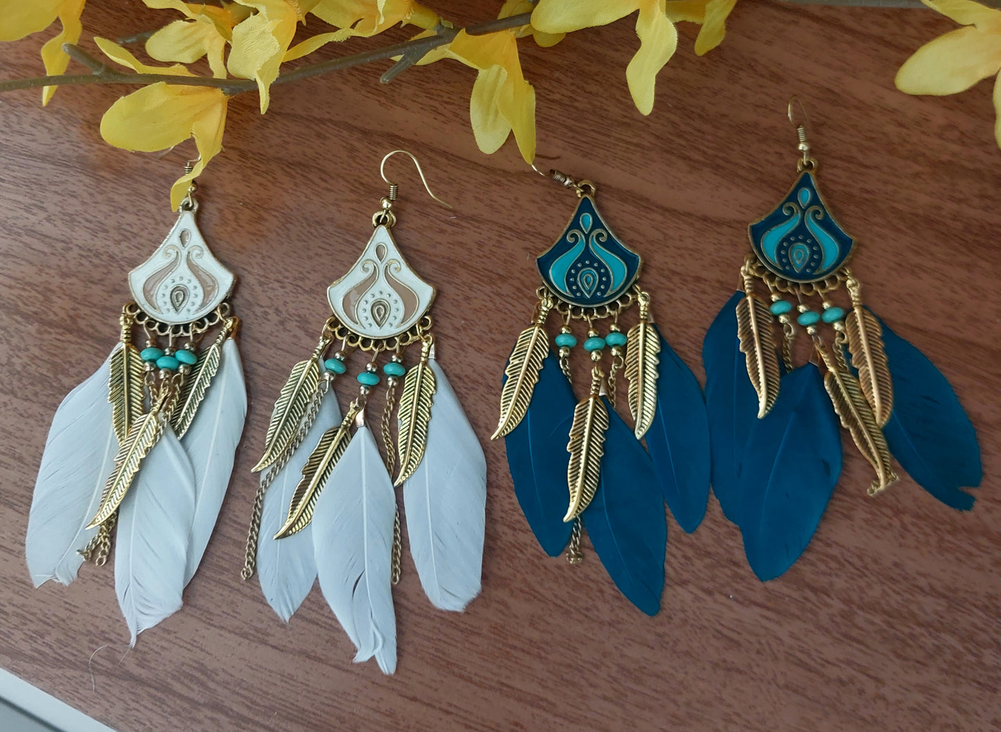 EXOTIC LEAF TASSEL ALLOY ETHNIC WIND